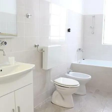 Apartman Lea Apartment